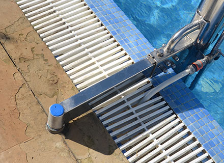 anclaje superficie instalacion portatil piscina